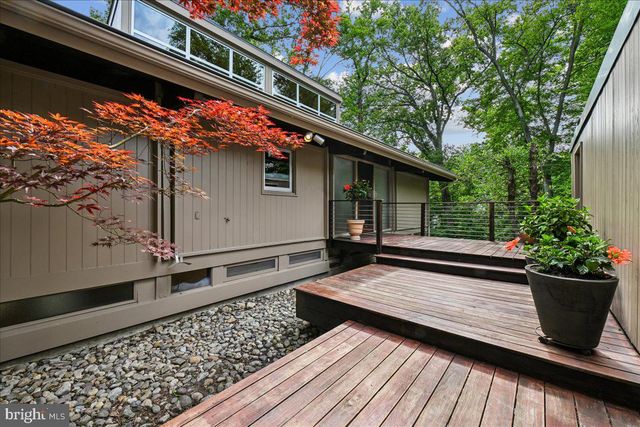 6620 FERNWOOD CT, Bethesda, MD 20817