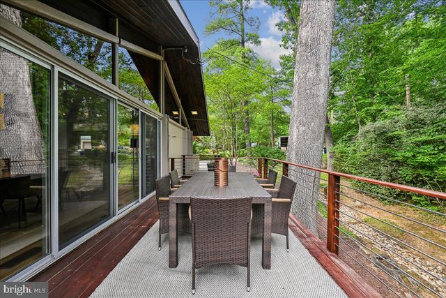 6620 FERNWOOD CT, Bethesda, MD 20817