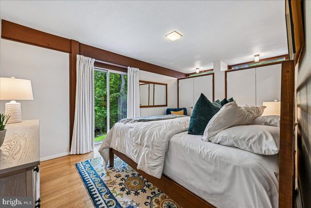 6620 FERNWOOD CT, Bethesda, MD 20817
