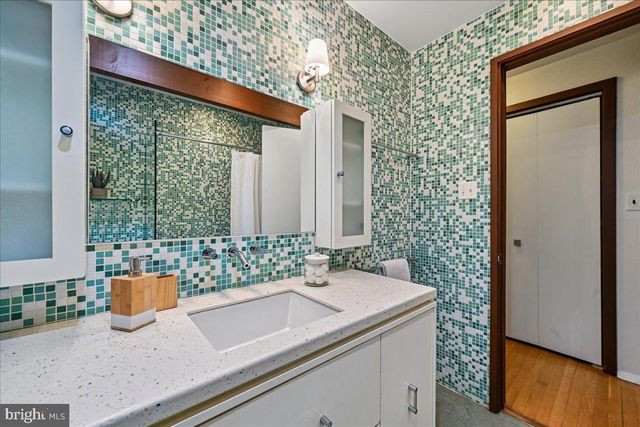 6620 FERNWOOD CT, Bethesda, MD 20817