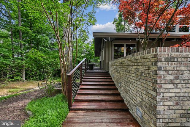6620 FERNWOOD CT, Bethesda, MD 20817