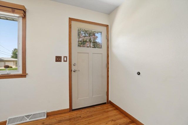 2631 Roosevelt Avenue, Janesville, WI 53546