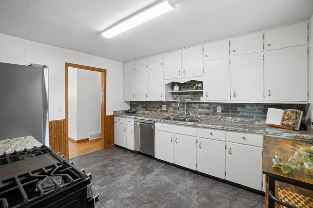 2631 Roosevelt Avenue, Janesville, WI 53546
