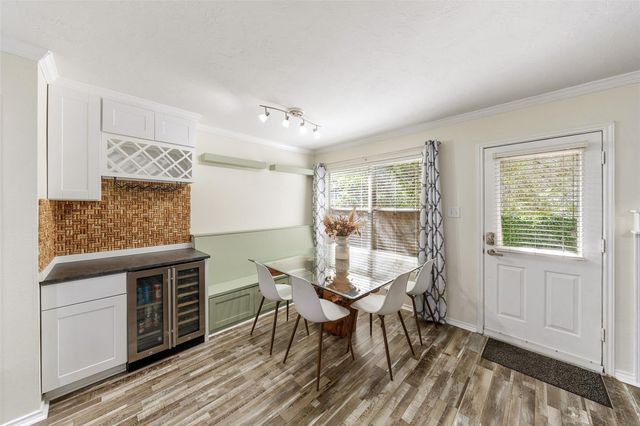 38 Wineberry Place, The Woodlands, TX 77382