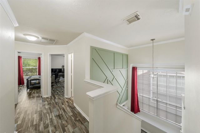 38 Wineberry Place, The Woodlands, TX 77382