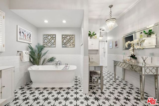 820 N Verano Drive, Glendora, CA 91741