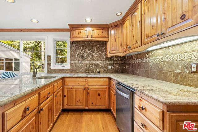 820 N Verano Drive, Glendora, CA 91741