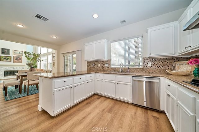 6377 Peach Ave, Eastvale, CA 92880