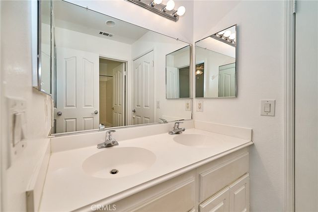 6377 Peach Ave, Eastvale, CA 92880