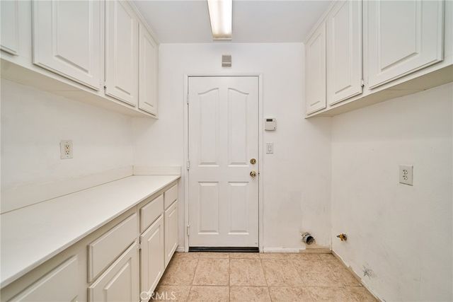 6377 Peach Ave, Eastvale, CA 92880