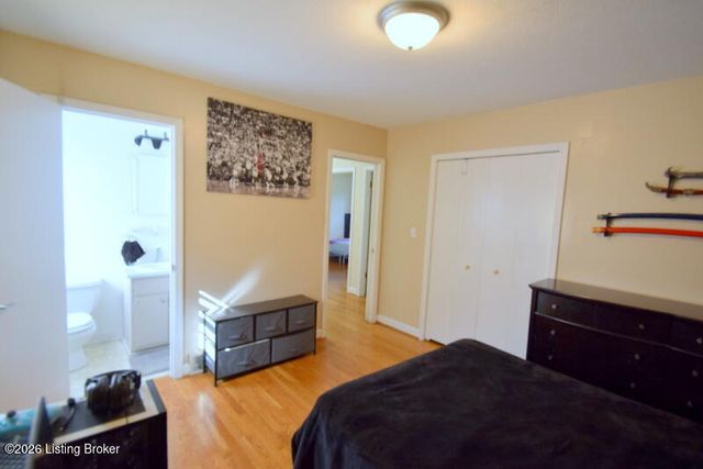 9002 Annlou Dr, Louisville, KY 40272