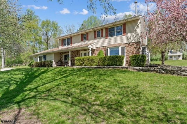 75 Wolfs Corner Rd, Green Twp., NJ 07860