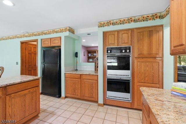 75 Wolfs Corner Rd, Green Twp., NJ 07860
