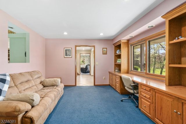 75 Wolfs Corner Rd, Green Twp., NJ 07860