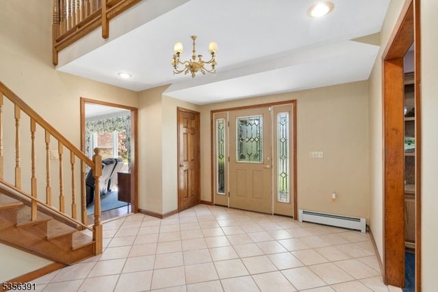 75 Wolfs Corner Rd, Green Twp., NJ 07860