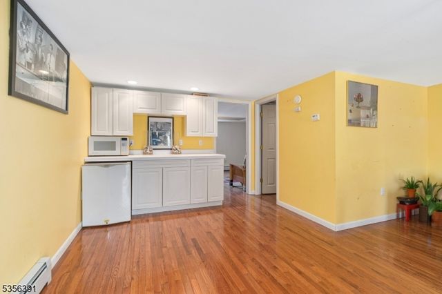 75 Wolfs Corner Rd, Green Twp., NJ 07860