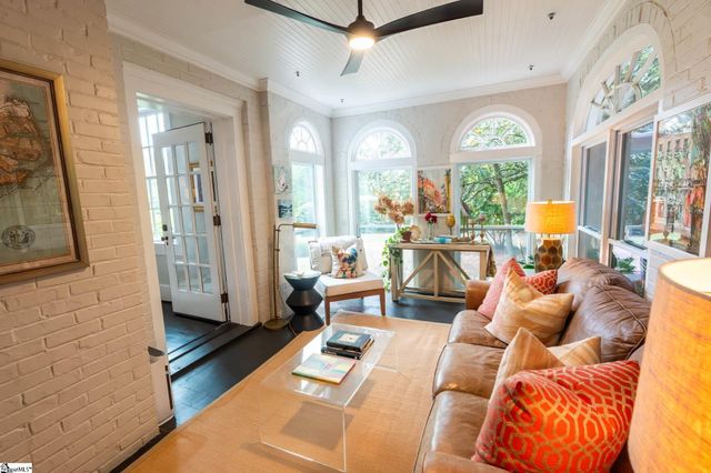 425 Mciver Street, Greenville, SC 29601