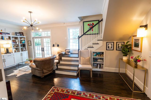 425 Mciver Street, Greenville, SC 29601
