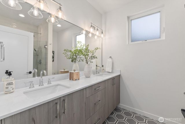 945 NW 61st Street, Seattle, WA 98107