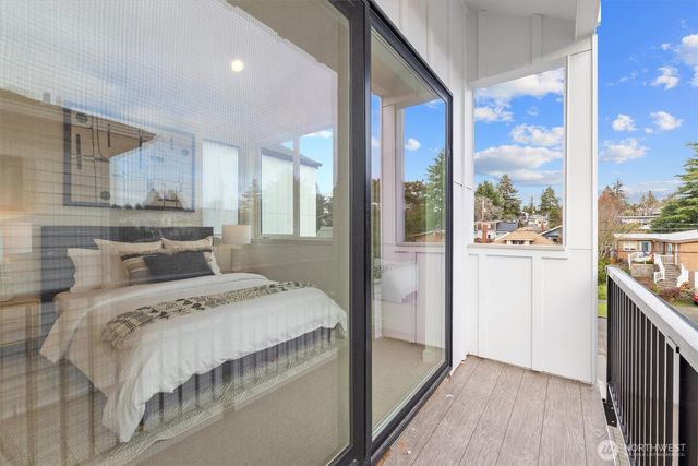 945 NW 61st Street, Seattle, WA 98107