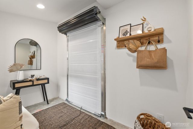 945 NW 61st Street, Seattle, WA 98107