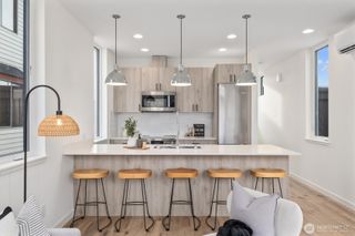 945 NW 61st Street, Seattle, WA 98107