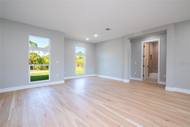 15 RAMBLEWOOD STREET, Port Charlotte, FL 33953