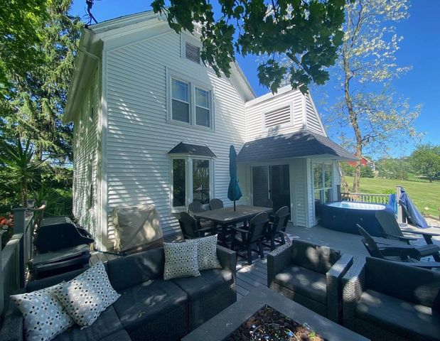 3891 Birch Trail, Cross Plains, WI 53528