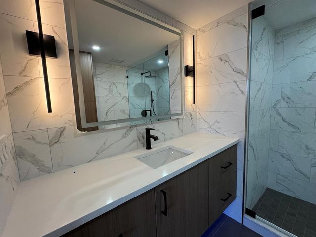 12 Royal Palm Way 6030, Boca Raton, FL 33432