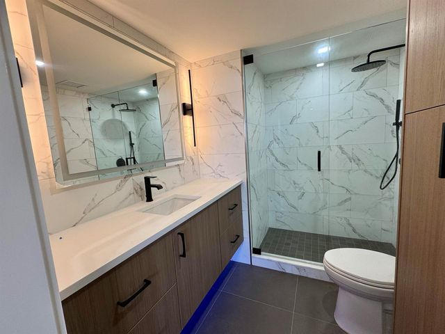 12 Royal Palm Way 6030, Boca Raton, FL 33432