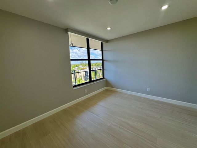 12 Royal Palm Way 6030, Boca Raton, FL 33432