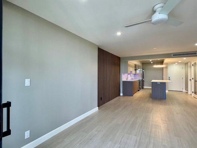 12 Royal Palm Way 6030, Boca Raton, FL 33432