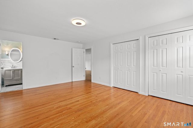 2 Old Field Road, West Hartford, CT 06117