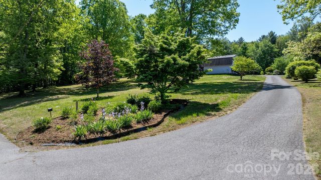 2113 White Pine Drive, Granite Falls, NC 28638