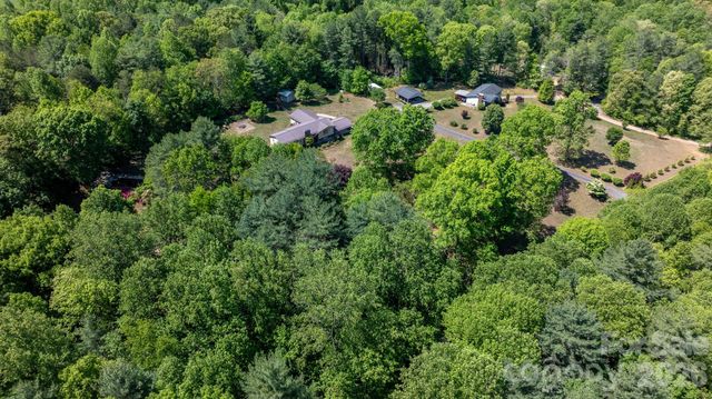 2113 White Pine Drive, Granite Falls, NC 28638