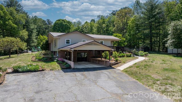 2113 White Pine Drive, Granite Falls, NC 28638
