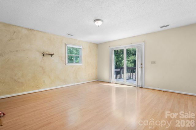 2113 White Pine Drive, Granite Falls, NC 28638