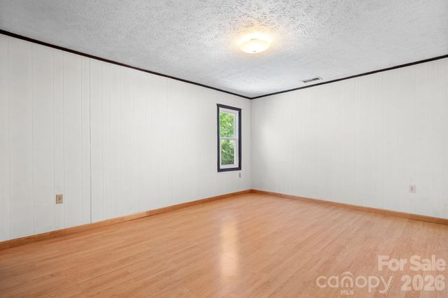 2113 White Pine Drive, Granite Falls, NC 28638