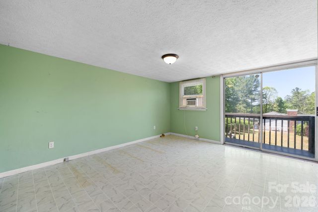 2113 White Pine Drive, Granite Falls, NC 28638