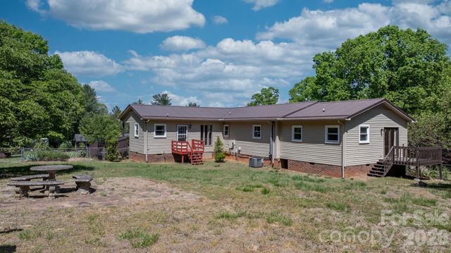 2113 White Pine Drive, Granite Falls, NC 28638