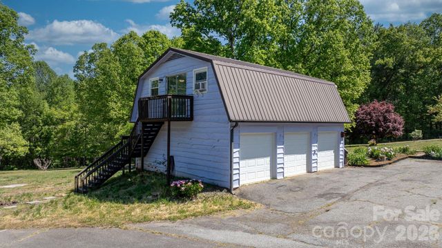 2113 White Pine Drive, Granite Falls, NC 28638