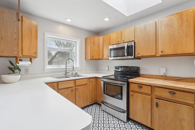 10 S Hillside Terrace, Madison, WI 53705