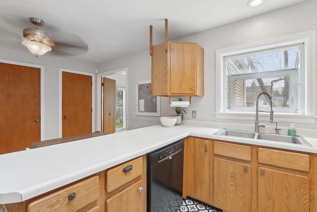 10 S Hillside Terrace, Madison, WI 53705
