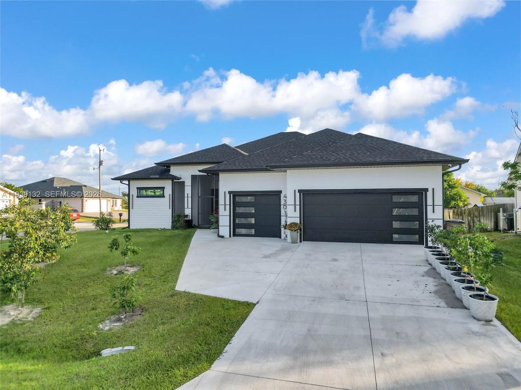 4301 10th ST W, Lehigh Acres, FL 33971