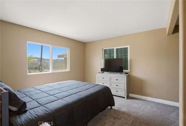40100 Owl Valley, Temecula, CA 92592