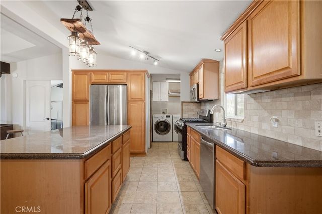 40100 Owl Valley, Temecula, CA 92592