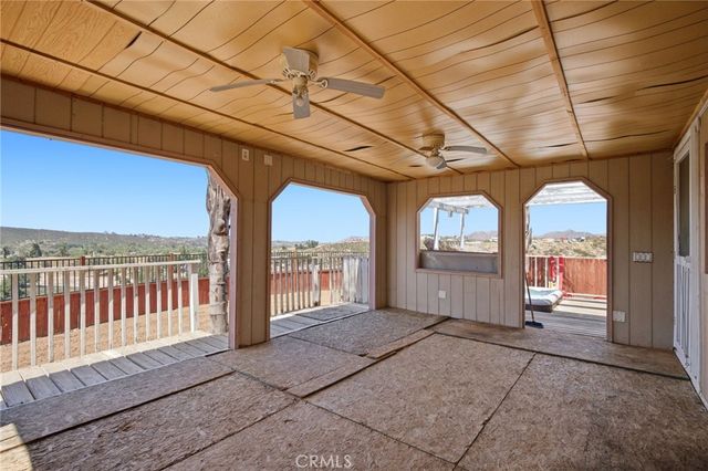 40100 Owl Valley, Temecula, CA 92592
