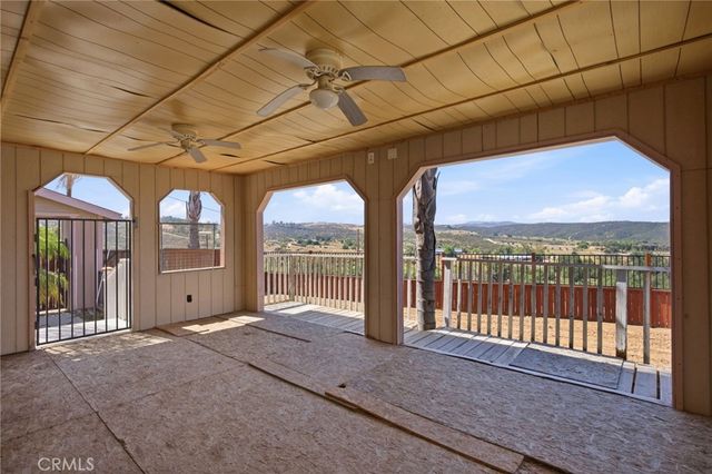 40100 Owl Valley, Temecula, CA 92592