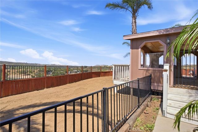 40100 Owl Valley, Temecula, CA 92592