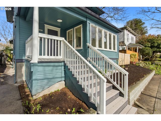 1421 Se PINE St, Portland, OR 97214